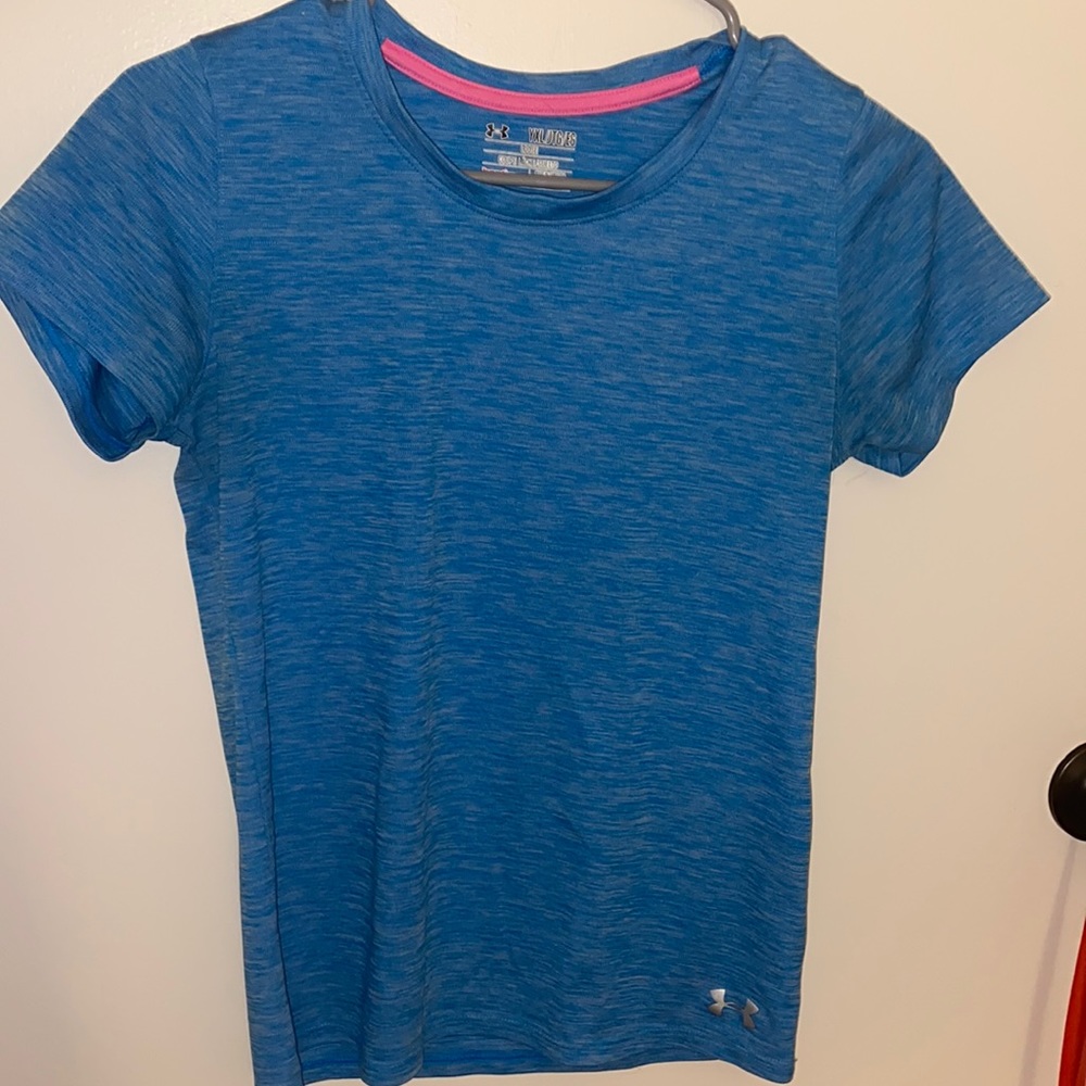 Under armor shirt